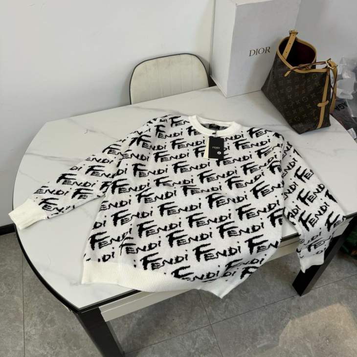 Picture of Fendi Sweaters _SKUFendiXS-Lxetr31345357